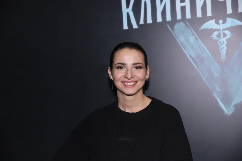 Премьера сериала "13 клиническая"