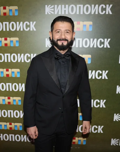 Михаил Галустян