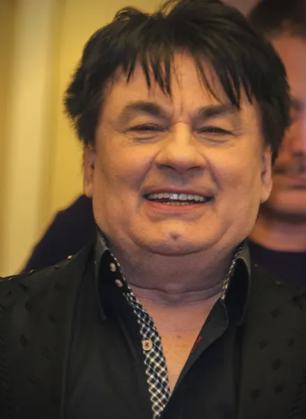 Народный артист России Александр Серов