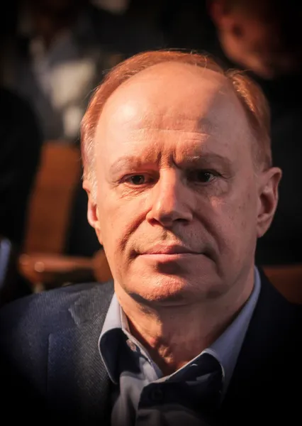 Народный артист России Авангард Леонтьев