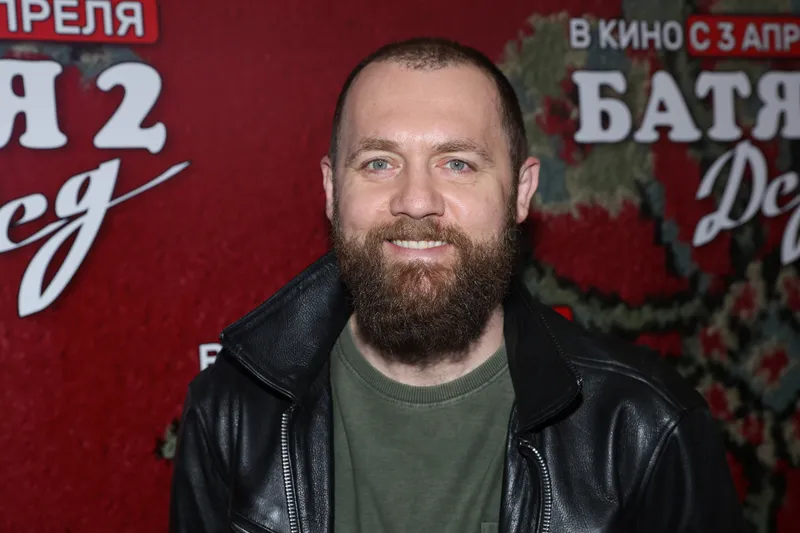 Денис Шведов