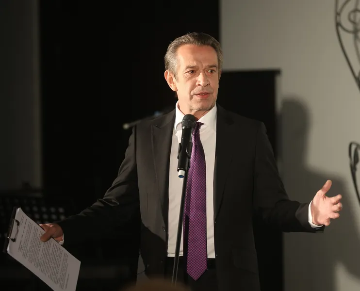 Владимир Машков
