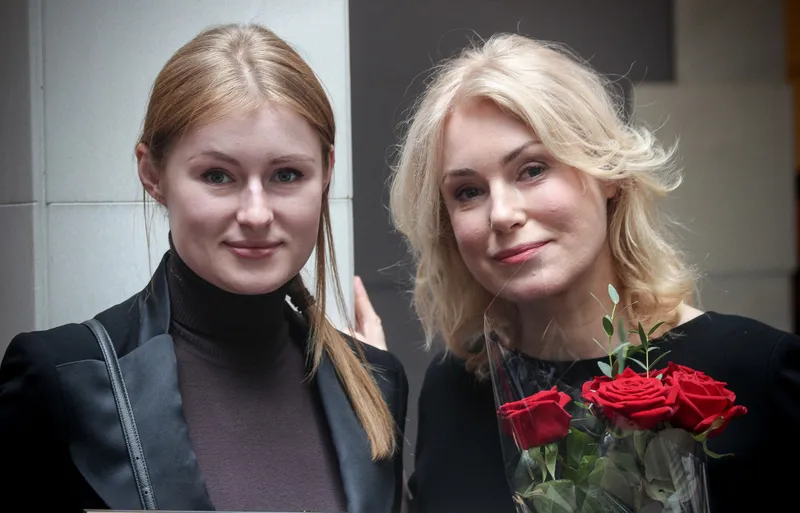 Заслуженная артистка России Мария Шукшина с дочерью Анной