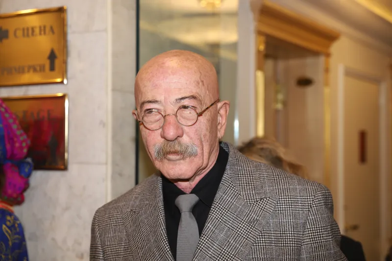 Александр Розенбаум
