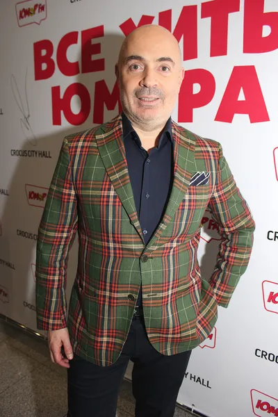 пародист, телеведущий Михаил Грушевский