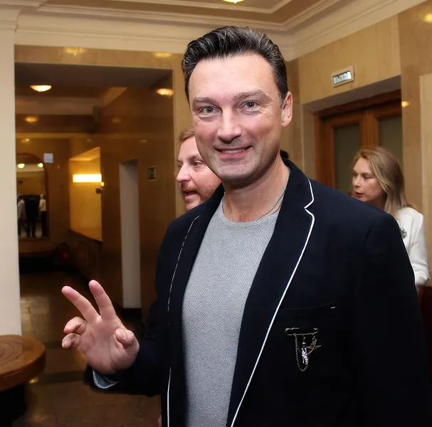 актер Александр Арсентьев