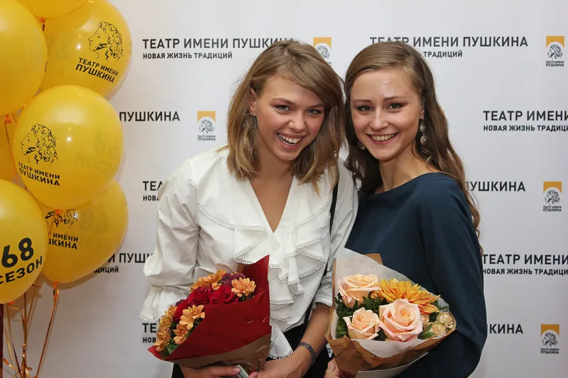 актриса Таисия Вилкова и актриса Екатерина Рогачкова