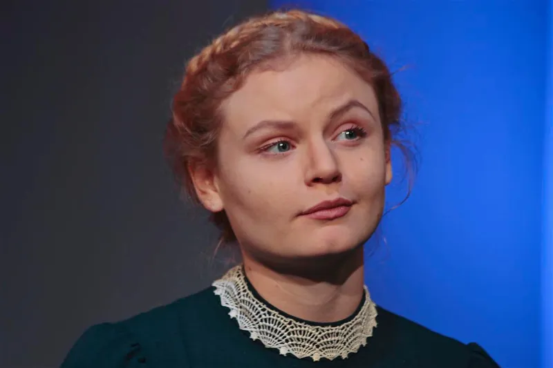 актриса Любовь Иванова в роли Настеньки