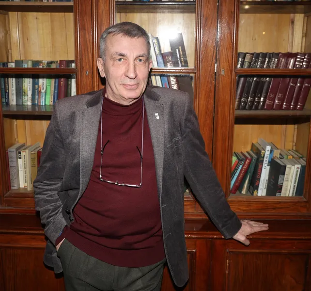 Александр Андриенко