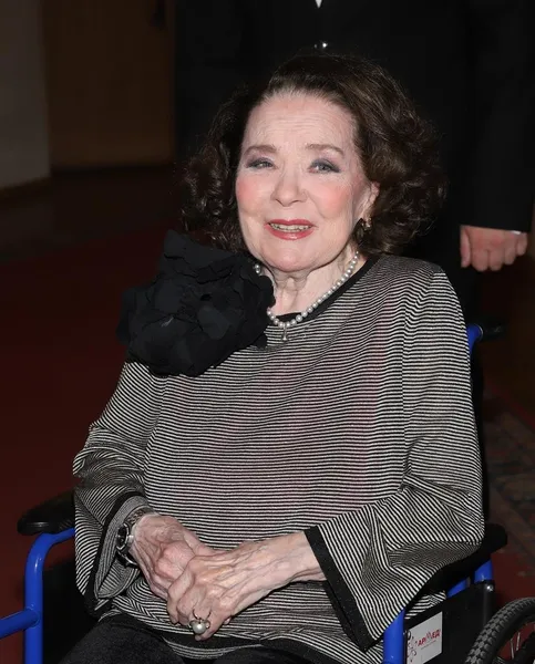 Лариса Голубкина