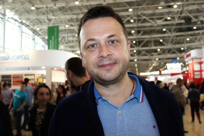 телекомментатор Илья Казаков