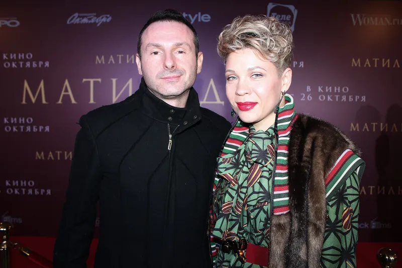 певец Юрий Усачев и певица Тина Кузнецова