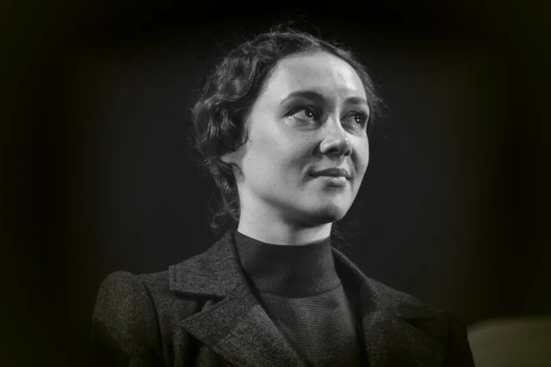 актриса Юлия Соломатина