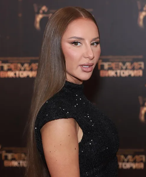 Анна Asti