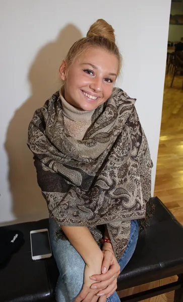 актриса Анастасия Захарова