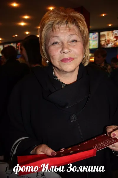 Заслуженная артистка РСФСР Елена Драпеко