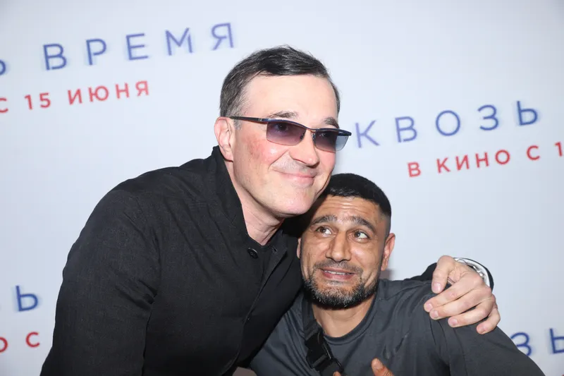 Премьера фильма "Сквозь время"