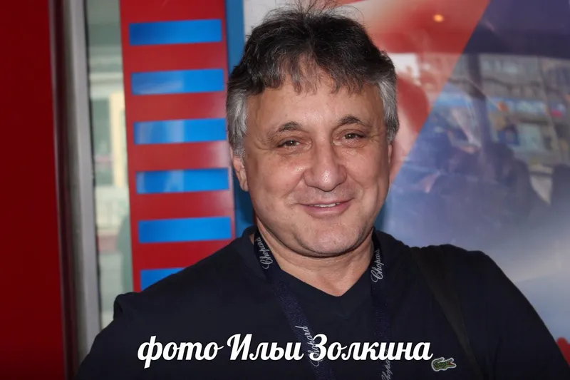 Заслуженный деятель искусств России Владимир Алеников