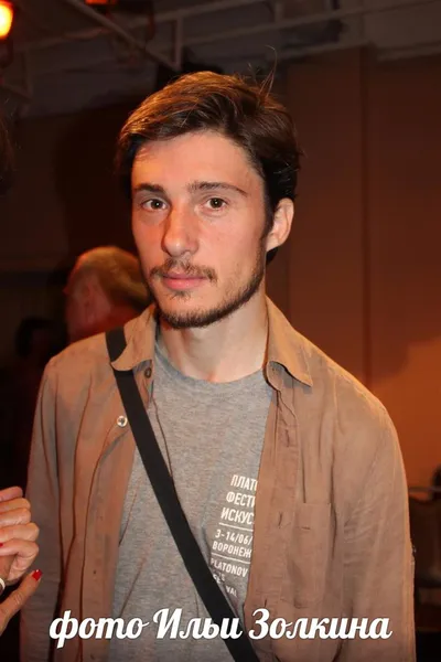актер Денис Береснев