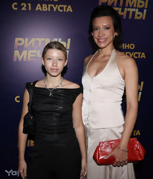 Елена Борщева с дочерью Мартой