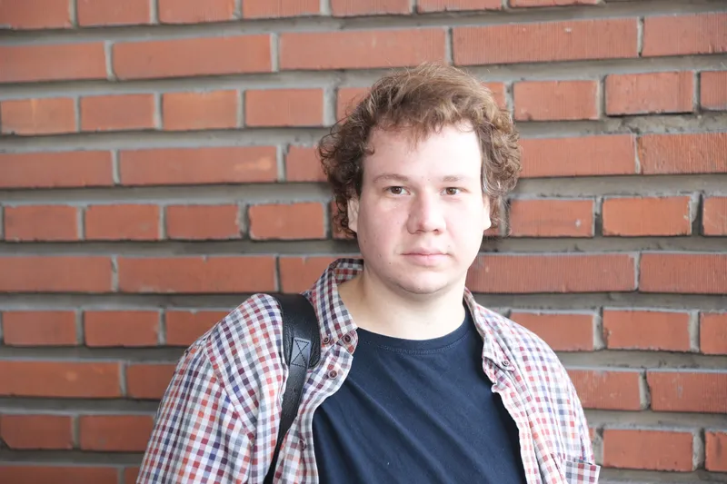 Павел Комаров