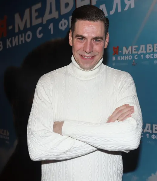 Дмитрий Дюжев
