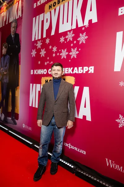 Михаил Галустян