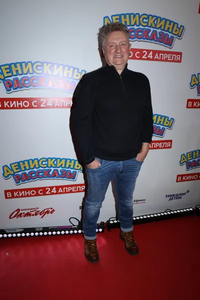 Олег Комаров