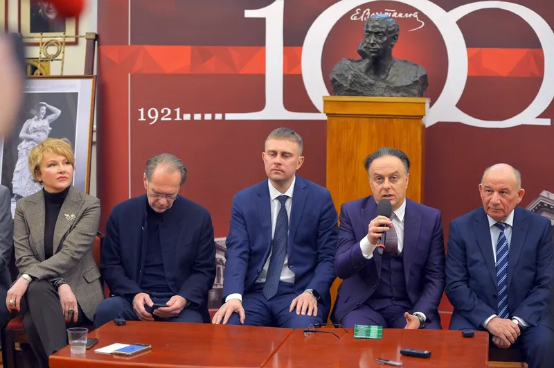 Обменные гастроли Омского Драмтеатра и Театра имени Вахтангова.
