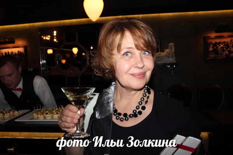 актриса Елена Мельникова