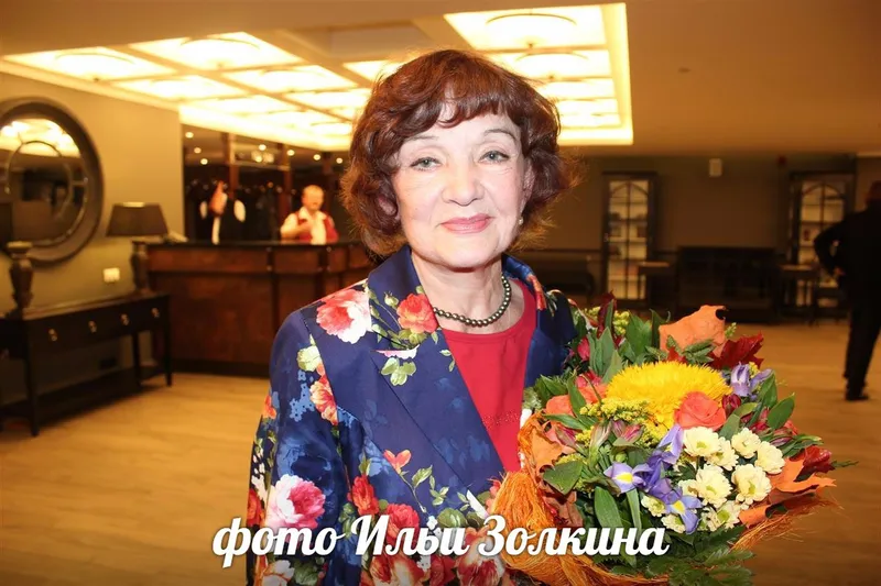 Заслуженная артистка России Инна Алабина