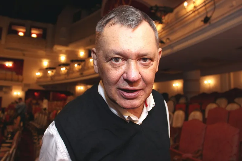актер Петр Смидович