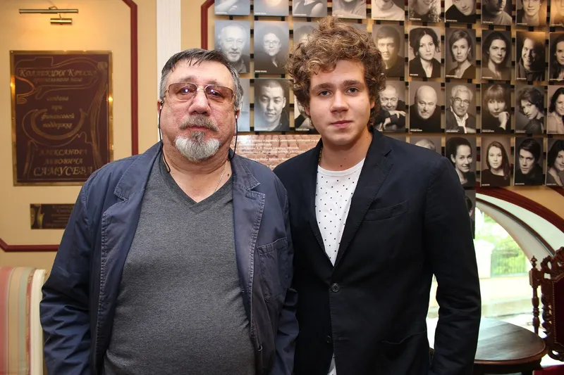 актер Сергей Тонгур и актер Кузьма Сапрыкин