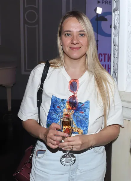 Юлия Гревцова