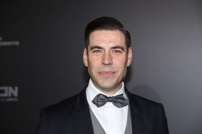 Дмитрий Дюжев