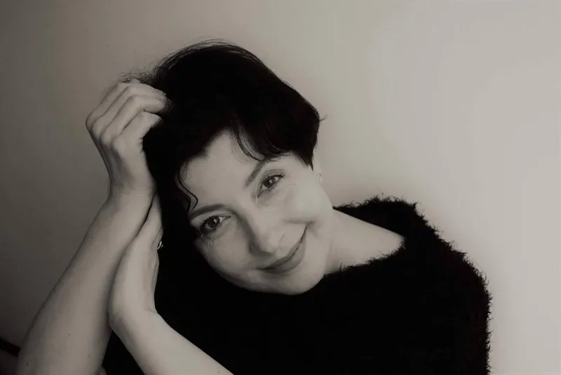 Ирина Пахомова: «Замечательных пьес много, книг много, и переносить их на сцену, делать реальными, для тех, кто сидит в зале – это изысканное, головокружительное удовольствие».