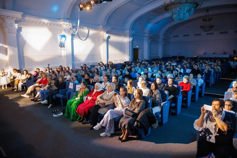 В Казани наградили победителей регионального отборочного тура благотворительного фестиваля «Добрая волна»