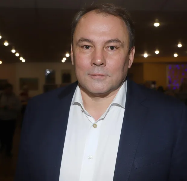 Петр Толстой