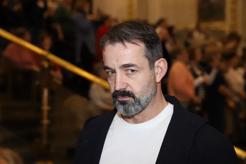 Дмитрий Певцов