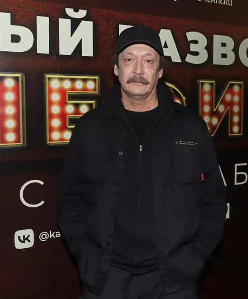 Владислав Ветров