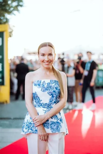 Юлия Александрова