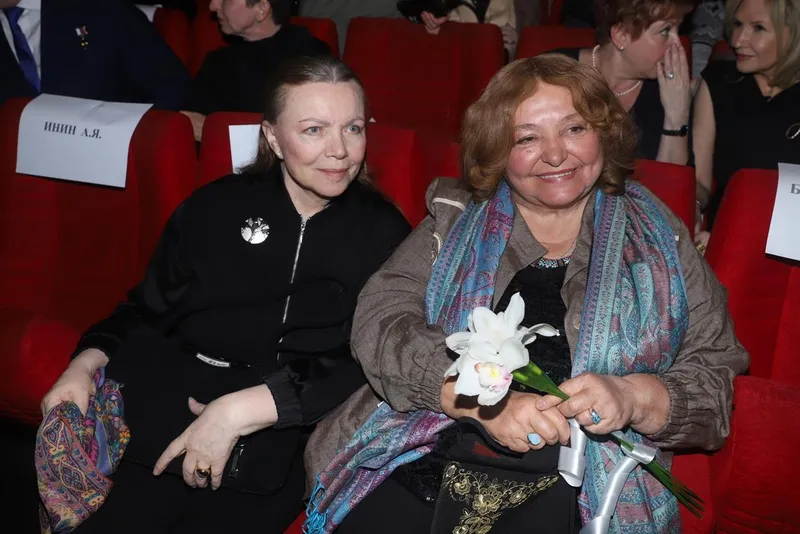 Валентина Теличкина, Наталья Бондарчук