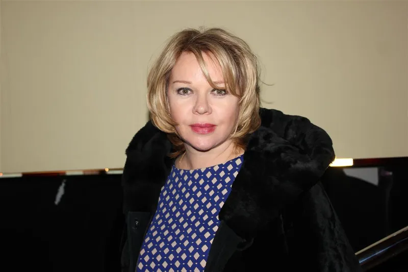 Заслуженная артистка России Елена Валюшкина