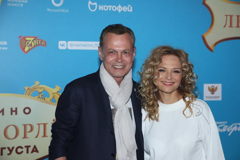 Владимир Левкин, Марина Ичетовкина