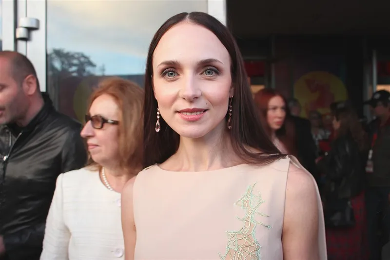 актриса Анна Снаткина