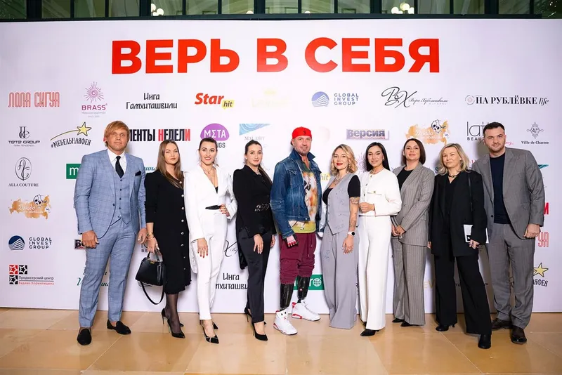 Роман Костомаров попробовал себя в новом амплуа на панельной дискуссии «Верь в себя»