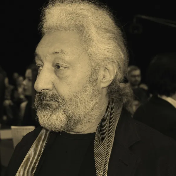Создатель и лидер группы «Цветы» Стас Намин