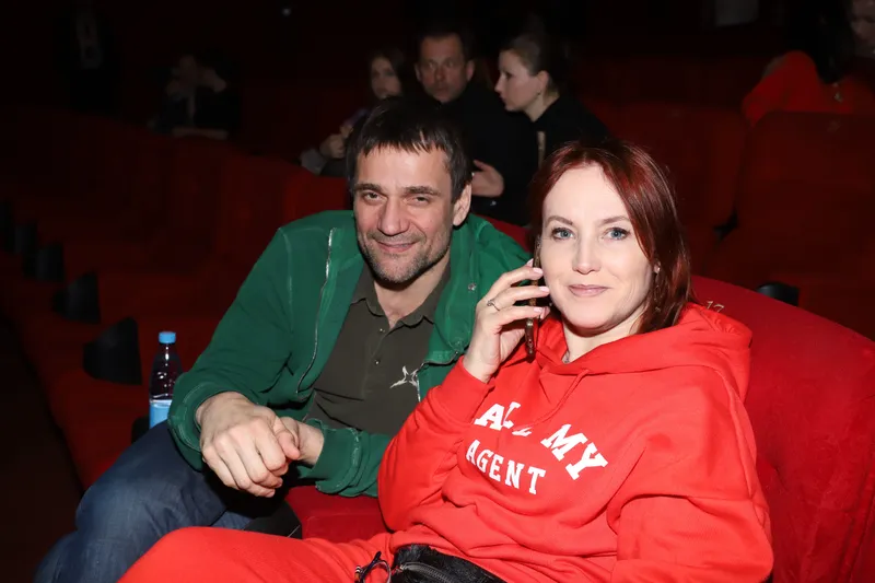 Дмитрий Миллер, Юлия Деллос