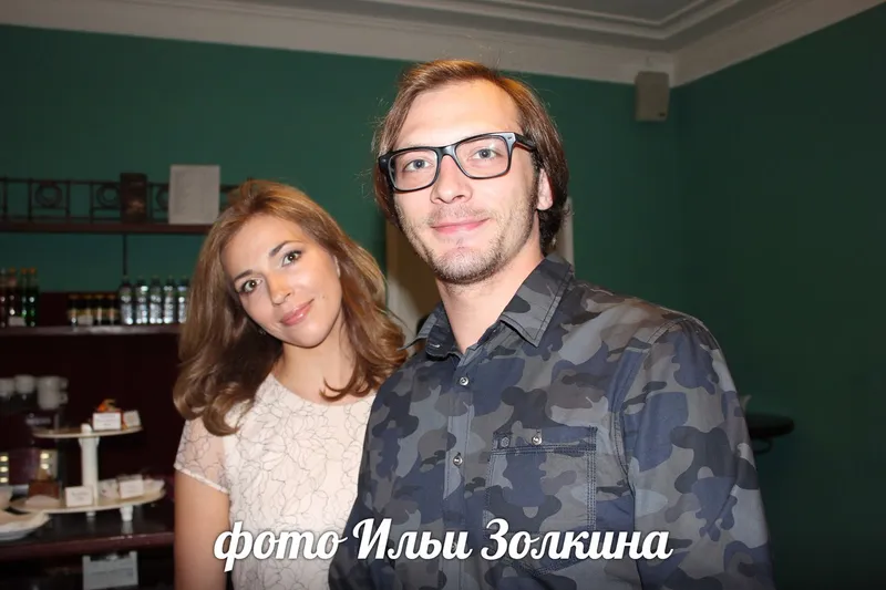 актер Антон Феоктистов с супругой