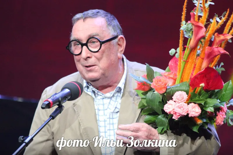 Народный художник России Сергей Бархин